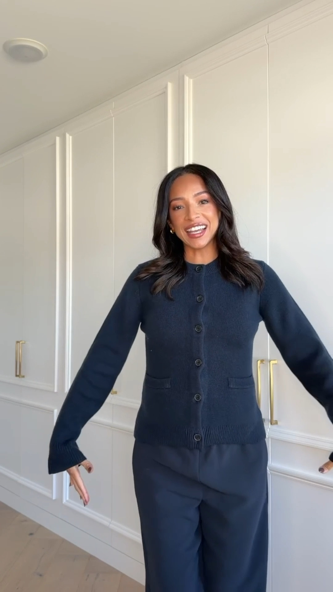 Work outfit! Wearing size S cardigan and size M wrinkle free pants 


Workwear
Office outfit 
Fall outfit 
Fall fashion
Cardigan outfit  
Pull on pants 

#LTKBump #LTKStyleTip #LTKWorkwear