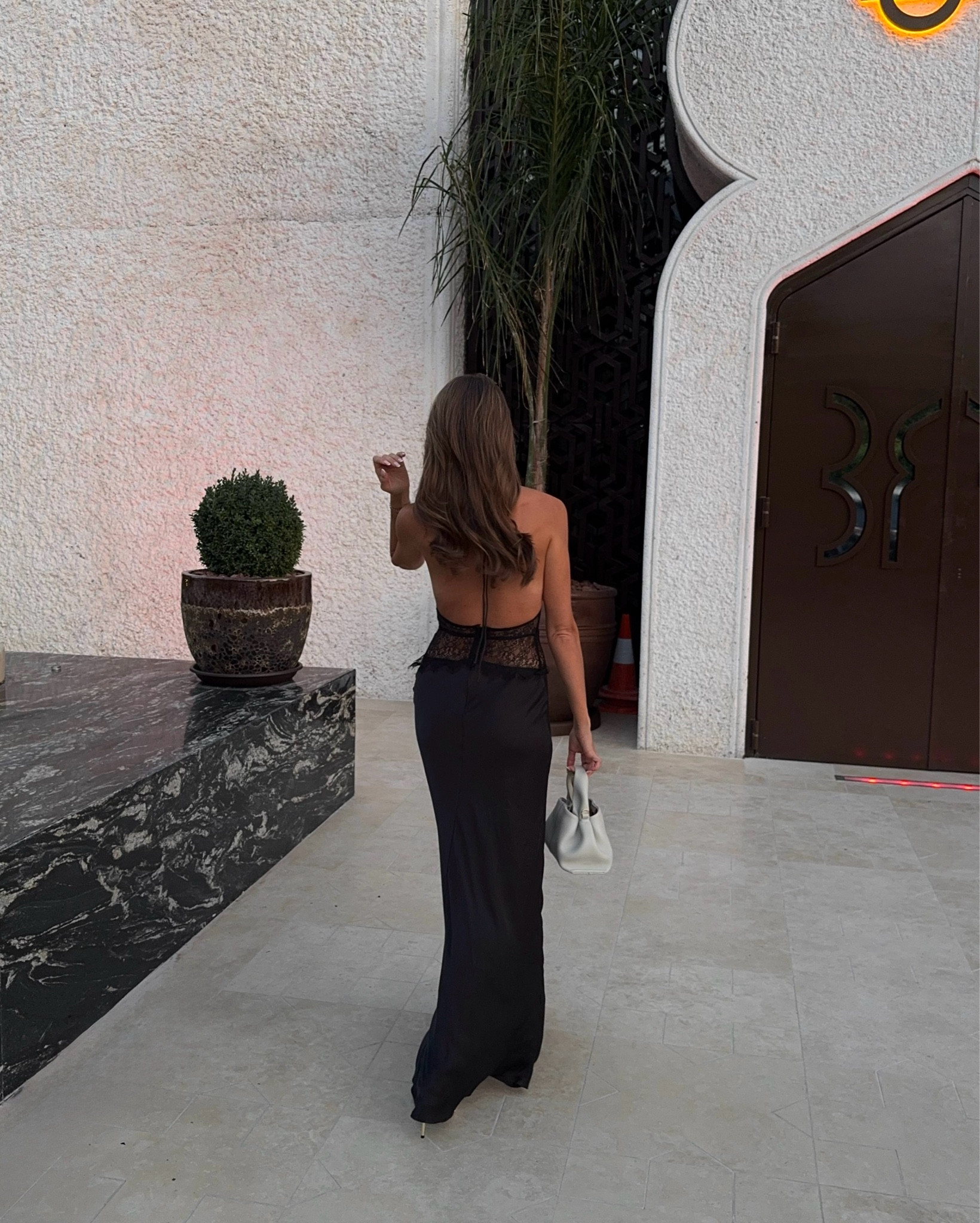 Black satin maxi dress goals 🖤 #blackdress #satindress #maxidress

#LTKParties