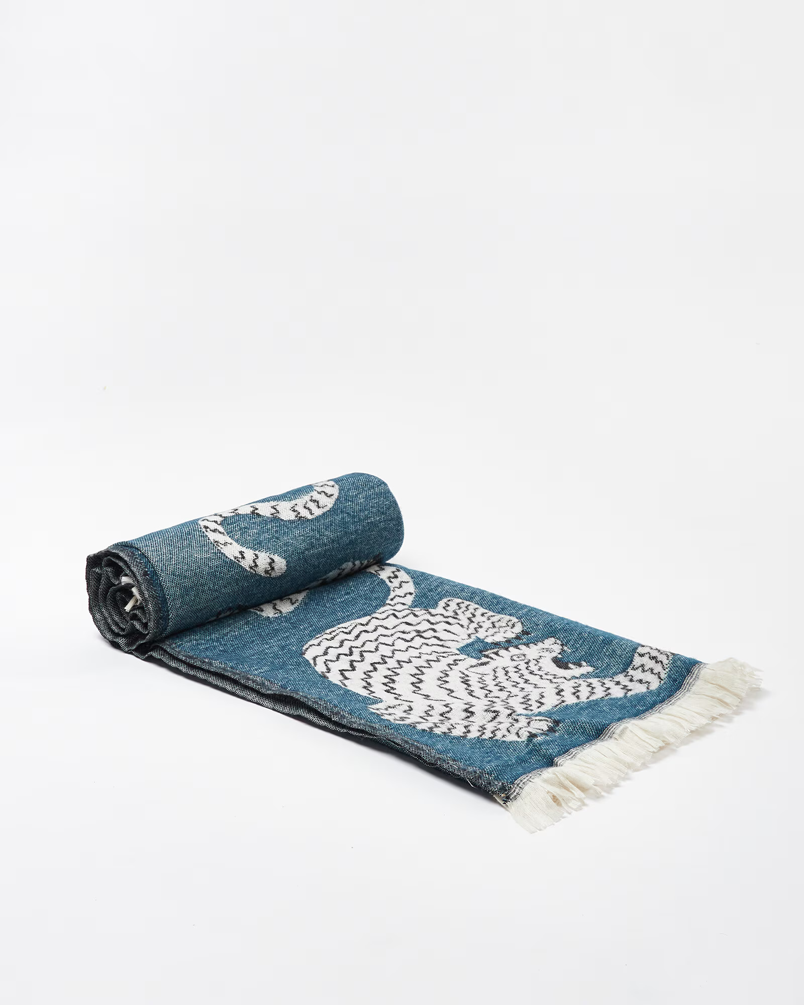 Tigris Woven Jacquard Blue Cotton Throw | Oliver Bonas (Global)