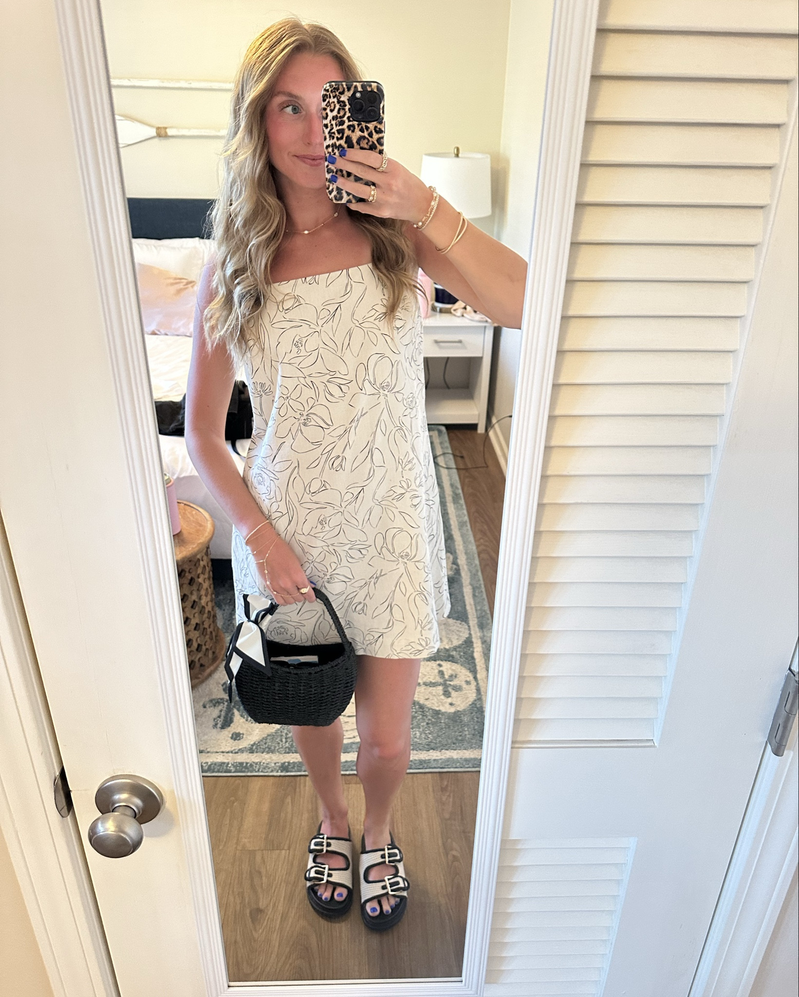 Full Target outfit 🖤✨ I can’t find the sandals anymore 😭

#LTKTravel #LTKSeasonal #LTKStyleTip