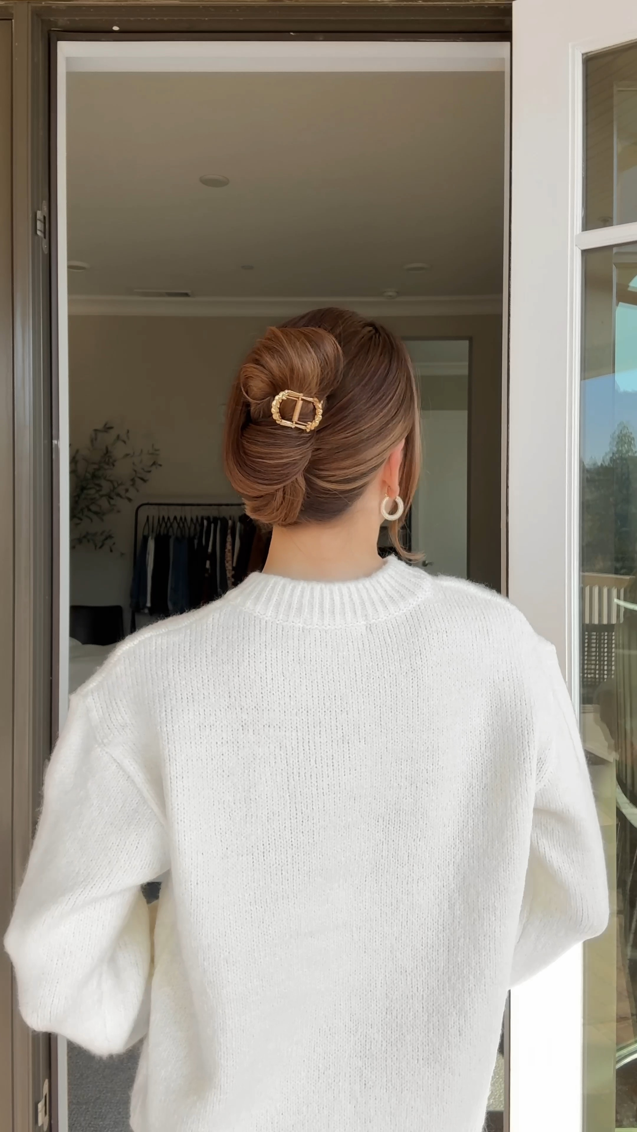 Breaking down how to create this claw clip style! 💖

#LTKFindsUnder50 #LTKWatchNow #LTKSeasonal