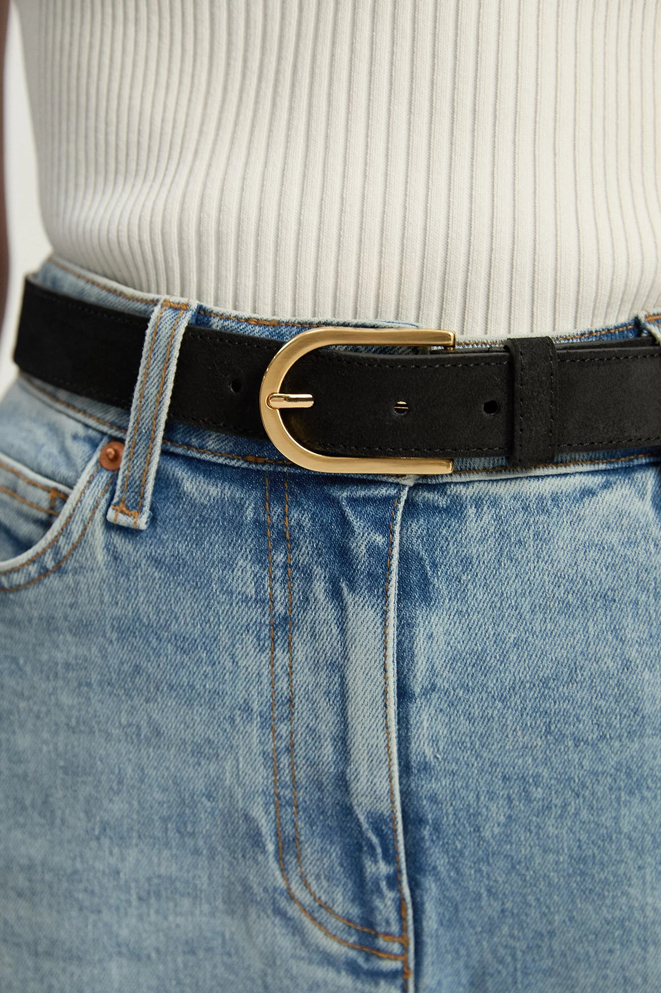 Suede Rounded Buckle Belt | Karen Millen UK + IE + DE + NL