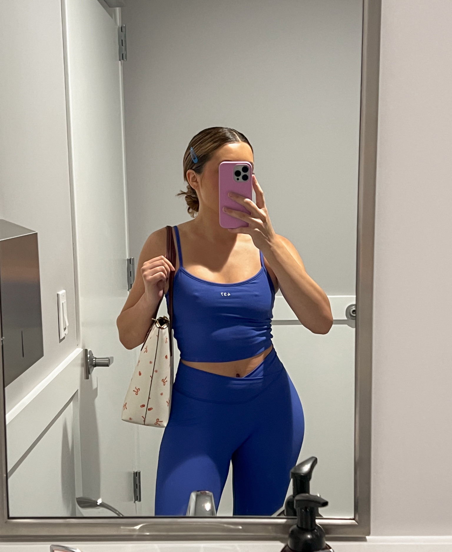 New workout set!! Material is legit BUTTER! I got a small in both🫶