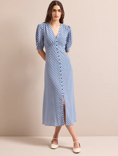 Julietta Silk Maxi Dress - Blue Cream Lips Print | Cefinn