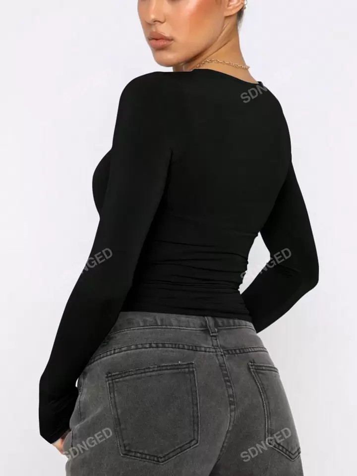 Elegant & Versatile Women Plain Crew Neck Long Sleeve Ruched Fitted Slim Fit T-Shirt,Suitable For... | SHEIN