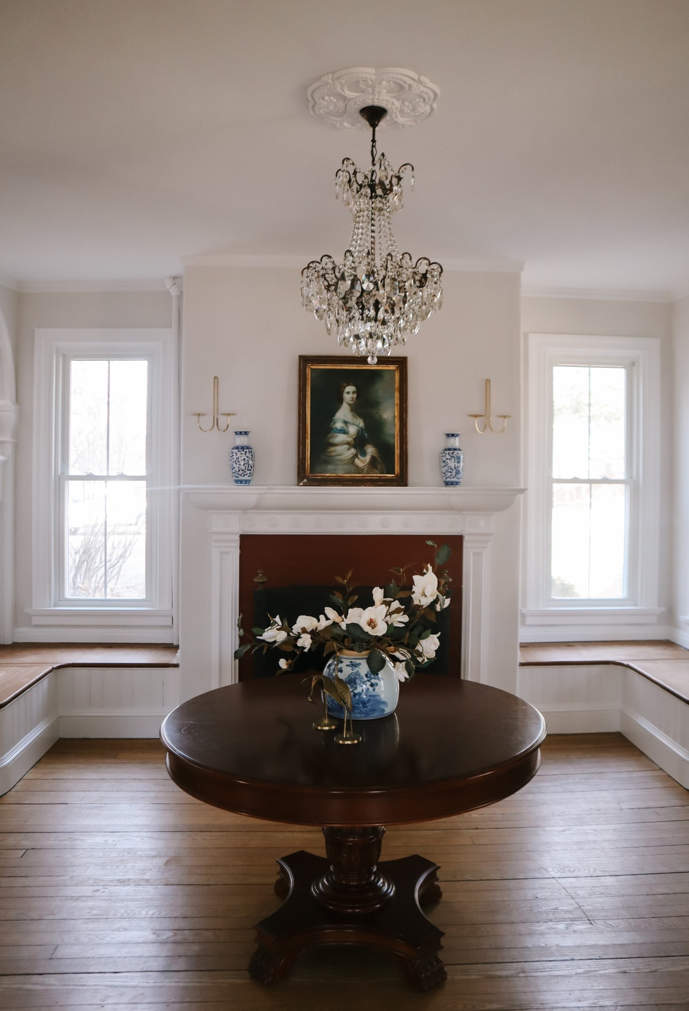 Entryway decor faux stems magnolia stems crystal chandelier classic home traditional home decor 

#LTKHome #LTKSpringSale