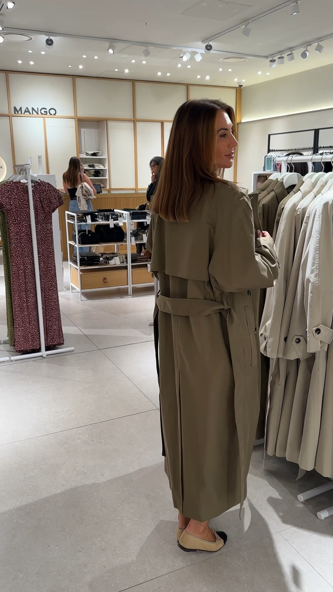 Autumn trench coat~ perfection for transitioning weather 

#LTKautumn