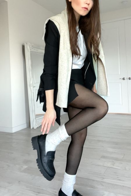 Loafers and socks outfit 🖤☕️🥐

Black blazer outfit
Black loafers 
Socks for loafers
Loafers outfit
Beige sweater
Neutral style outfit 
Cute minimalist outfit
Work outfit
Cute office outfit 

#LTKworkwear #LTKstyletip #LTKshoecrush