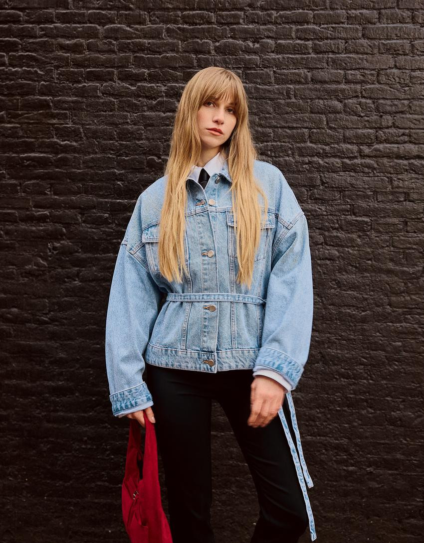 Oversize denim jacket - Women | Bershka UK