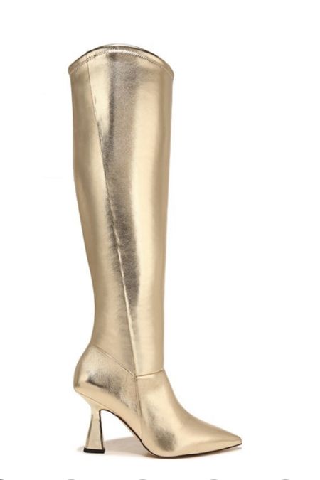 How fabulous are these gold boots! Perfect for festival season or Taylor Swift 

#LTKshoecrush #LTKFestival
