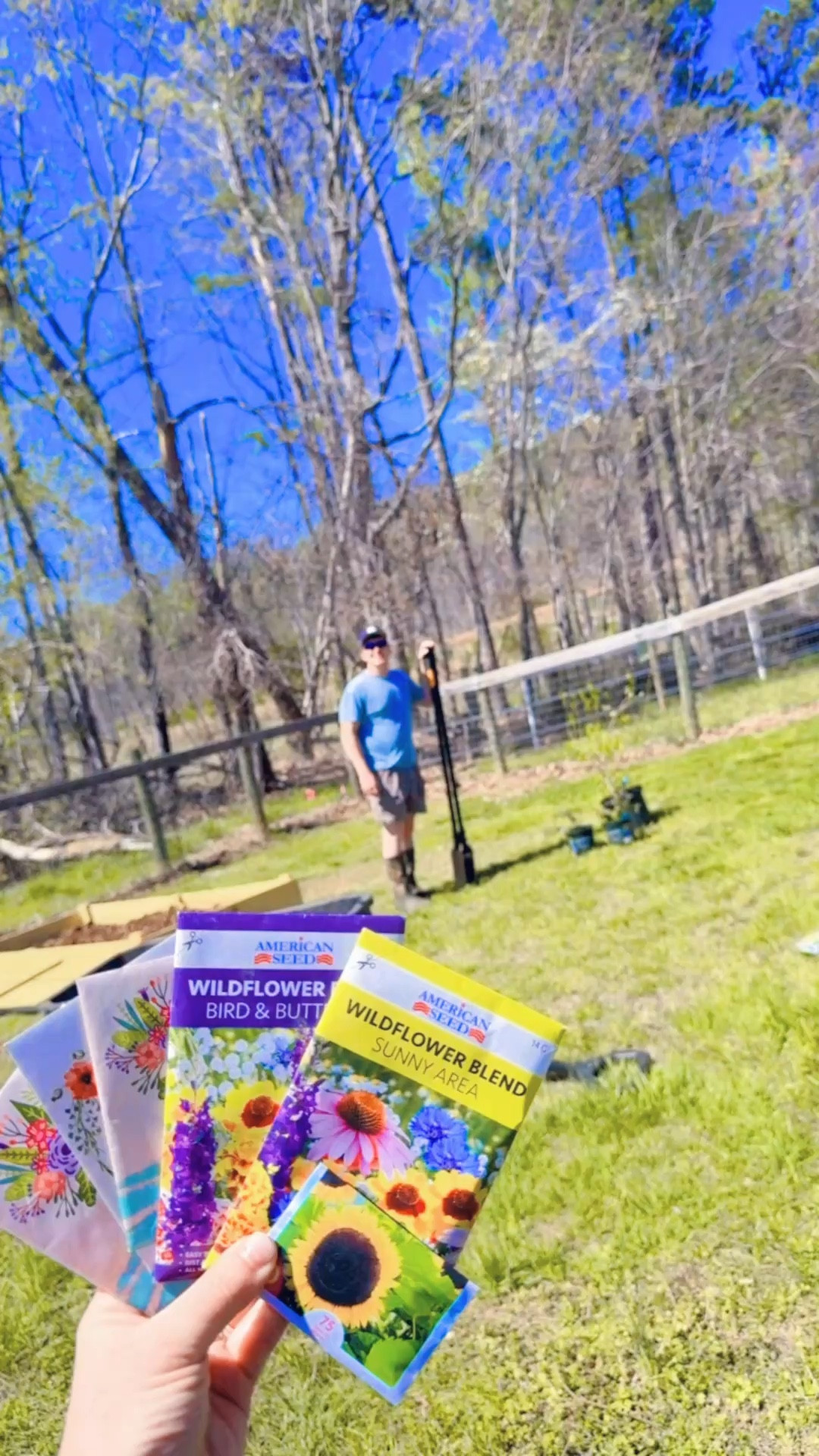 Both babes 👶🏼👶🏼 are napping 💤 and this handsome man is out tilling the dirt 🤎 for me to plant some wildflower 🌼 rows!! And we also always plant zinnias 💐 and sunflowers 🌻 (& the rest of our garden 🪴) once the frost danger has passed!! Oh how I love this time of year so!! 💖 wait to plant 🪴 these in the garden in a few more weeks when it’s time!! 💗 