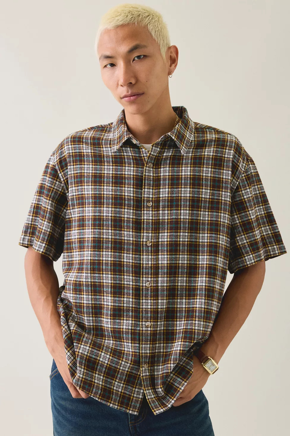 BDG Relaxed Plaid Flannel Short Sleeve Shirt | Urban Outfitters (US and RoW)