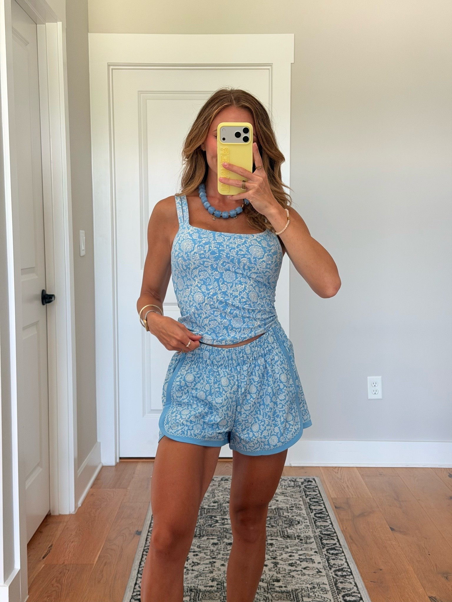 Target summer activewear that’s sporty and chic. Wearing XS top and bottom. #SummerOutfit￼
￼

#LTKActive #LTKfitnessgoals