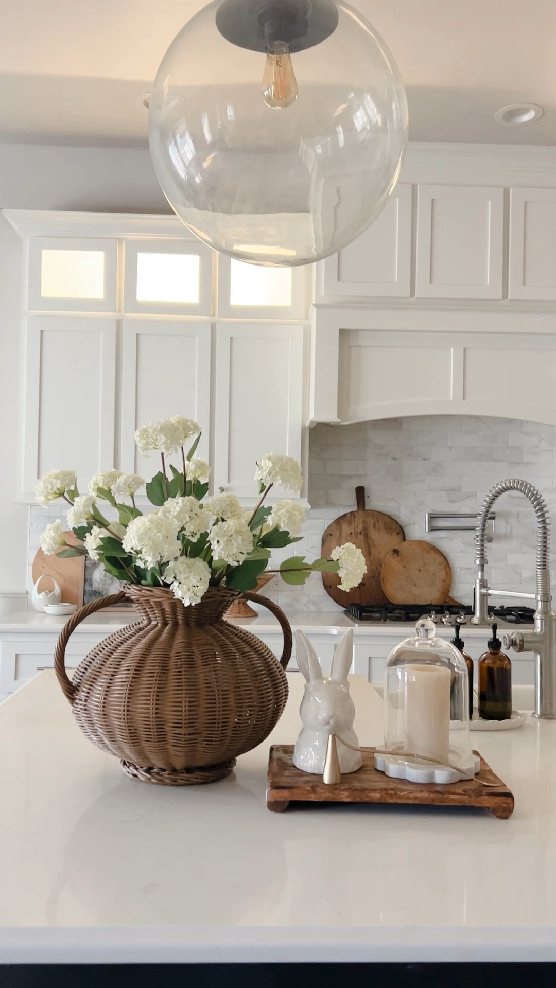 Neutral Easter Decor #easterdecor #easter #easter2025 #spring #springdecor 

#LTKSeasonal #LTKHome