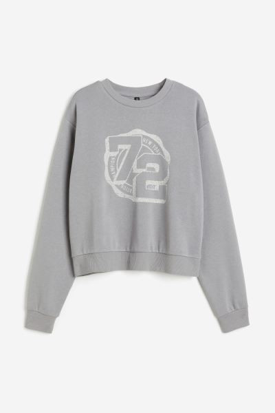 Printed Sweatshirt | Grey Sweatshirt Outfit | HM Sweatshirt | Grey Hoodie Outfit |  | H&M (US + CA)