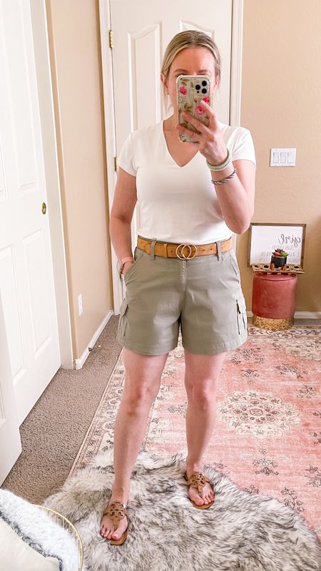 I never liked cargo pants, but these cargo shorts from Walmart are so good! Wearing 6M in mushroom color. 





Walmart fashion, Walmart finds, summer outfit, shorts, mom shorts, Walmart shorts 

#LTKover40 #LTKstyletip #LTKSeasonal