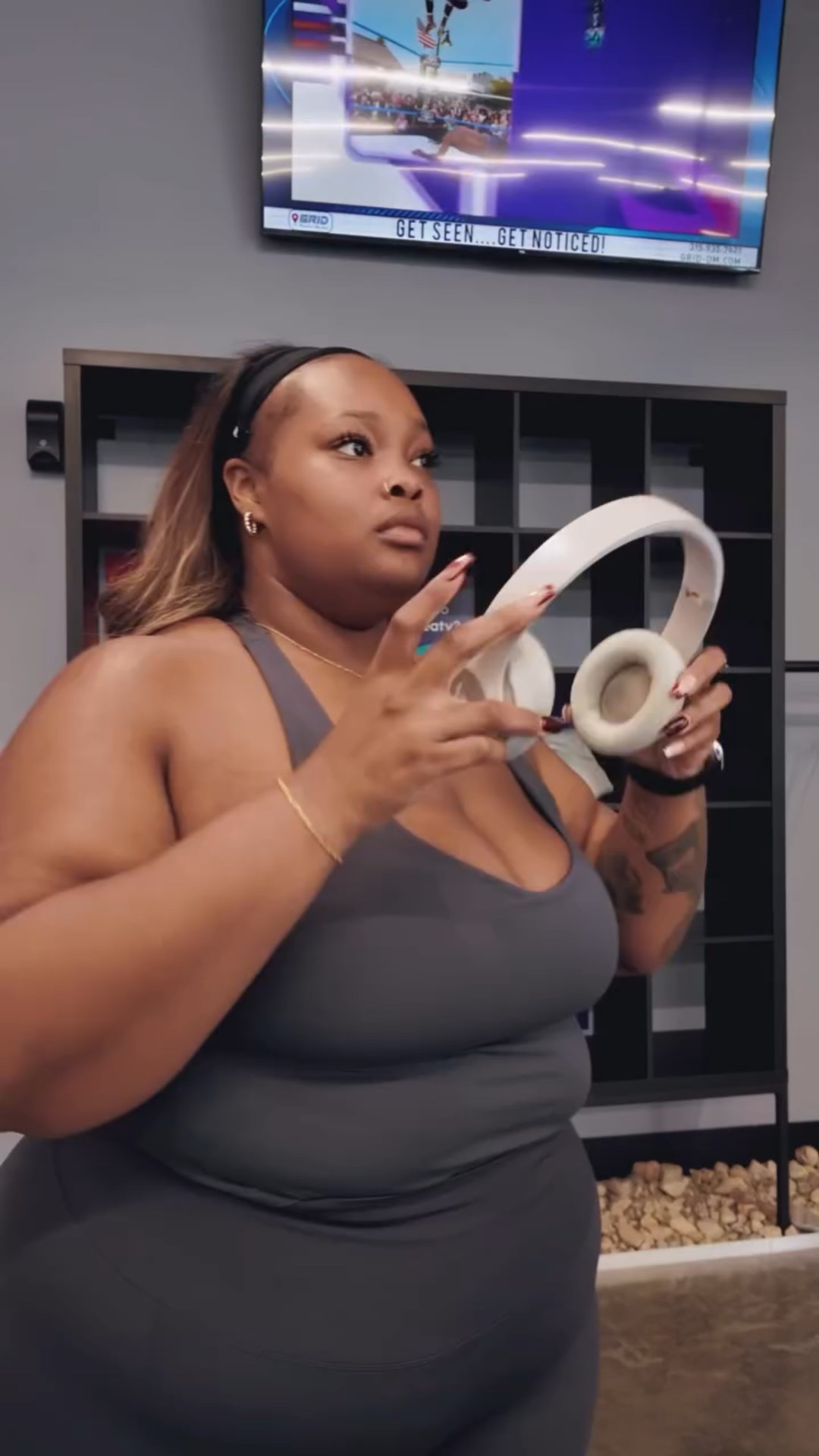 For the girls just starting out…. this one’s for you. You belong in every room, including the gym 🫶🏽

Sincerely,
a +size girlie taking up space in the gym ✨

#plussizefitness #explorepage #gymtips