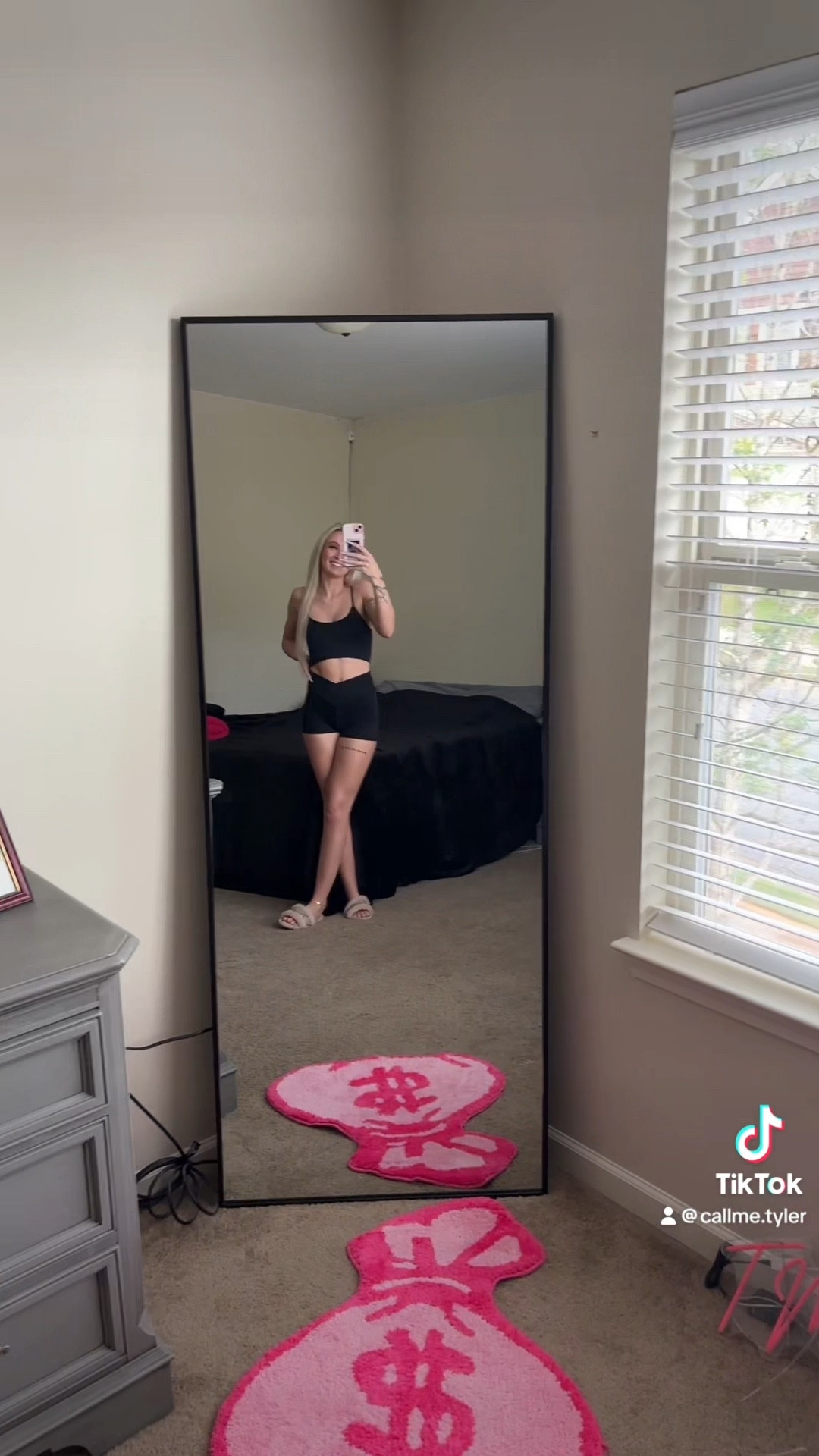 obsessed with this mirror 😍😍 

#LTKGiftGuide #LTKHome #LTKVideo