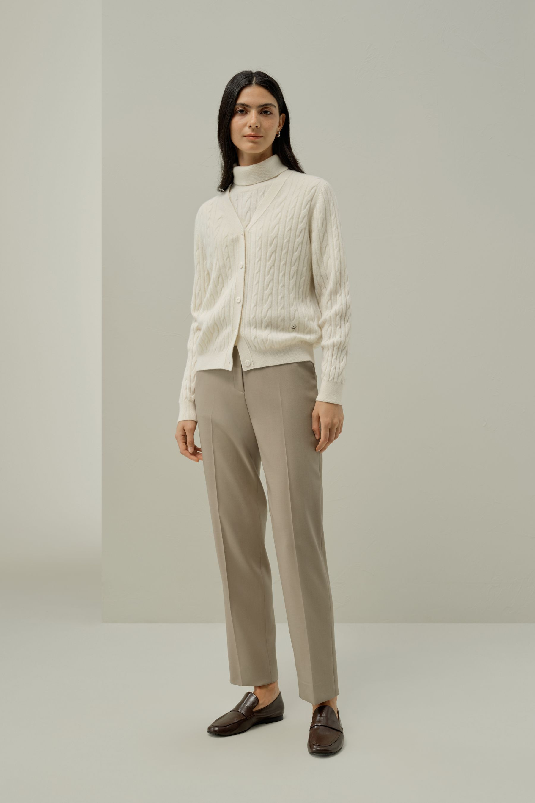 Strickjacke aus Baby-Kaschmir mit Zopfmuster | LILYSILK