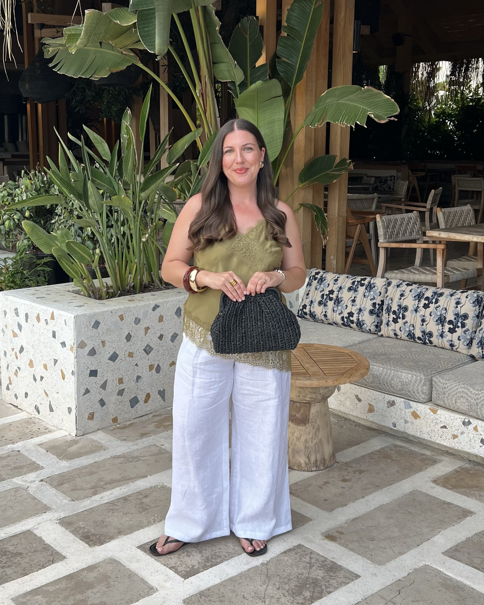 Holiday nights 🌴

I am wearing a 14 in the top, for a loose fit around my bum & hips, it has adjustable straps. 
The trousers are 100% linen, I am wearing a 14 short.