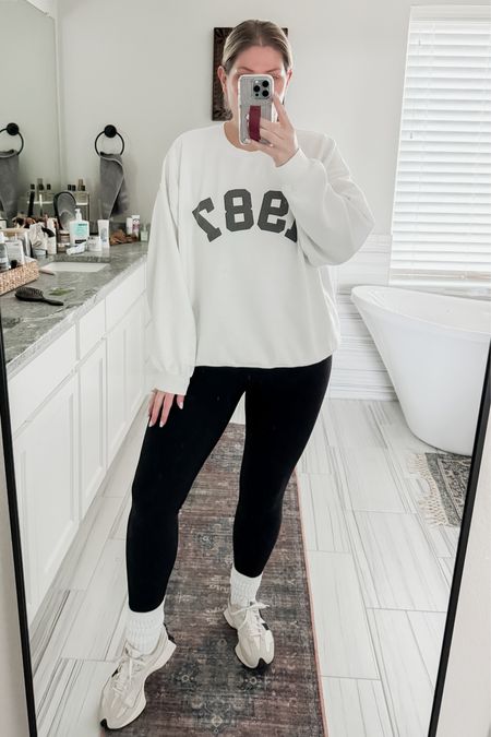 Workout OOTD
XL in sweatshirt 
L in leggings

#LTKmidsize #LTKfitness #LTKstyletip