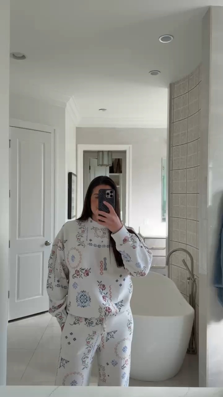 Such a good loungewear set & the perfect print for Spring!

tts: M

Abercrombie, a&f, Abercrombie order, Abercrombie loungewear, Abercrombie sizing, size guide, a&f sizing, fashion haul, grace white 

 

#LTKgrwm #LTKootd #LTKSeasonal