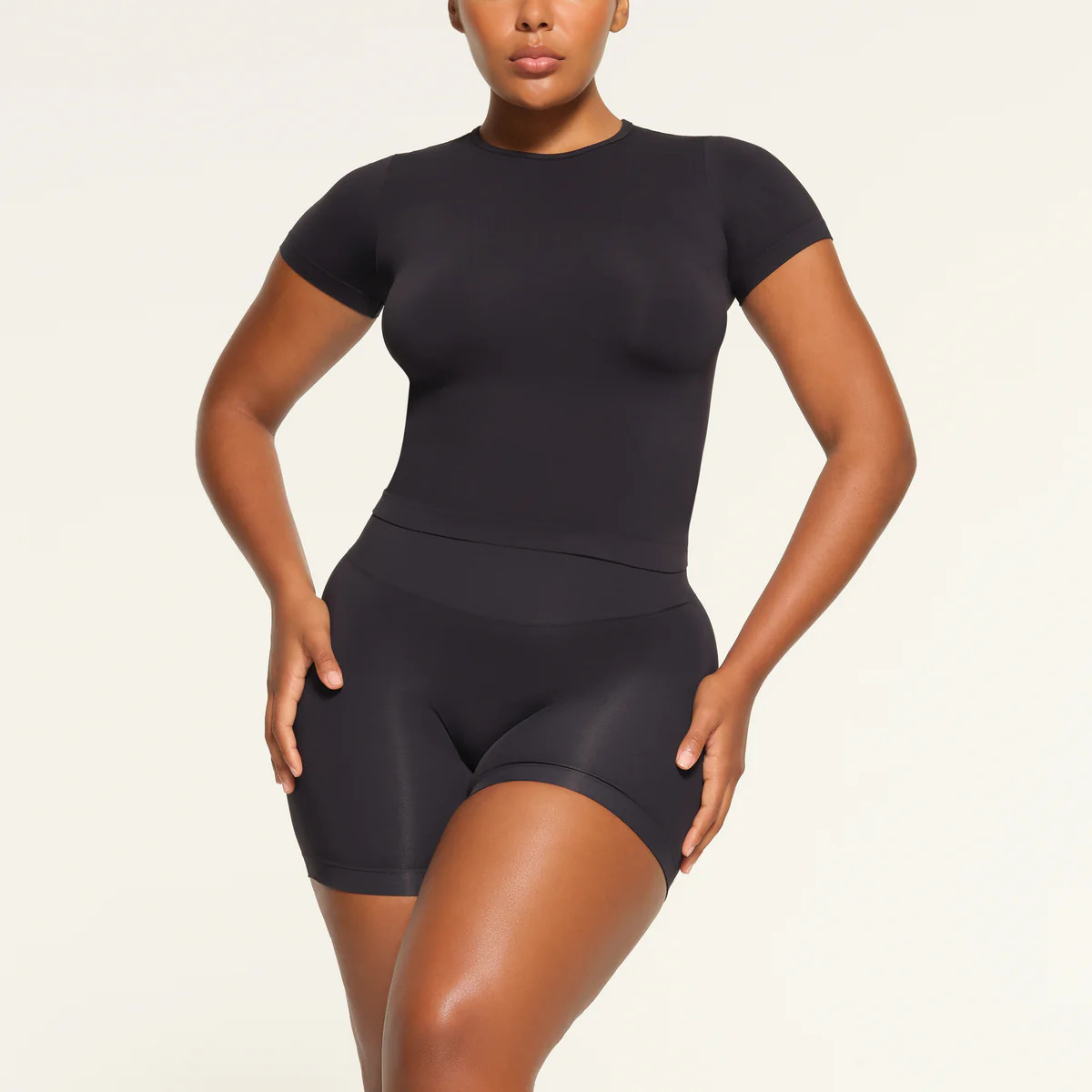 T-SHIRT | SKIMS (US)