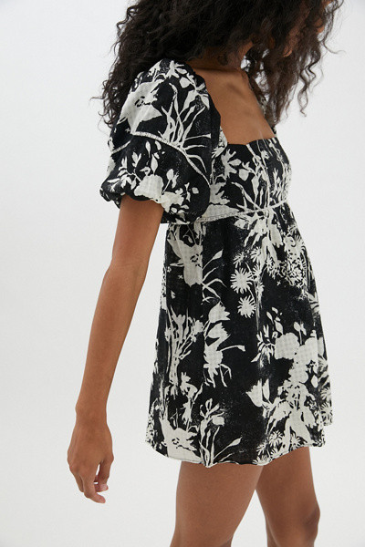 UO Christiana Square Neck Romper | Urban Outfitters (US and RoW)