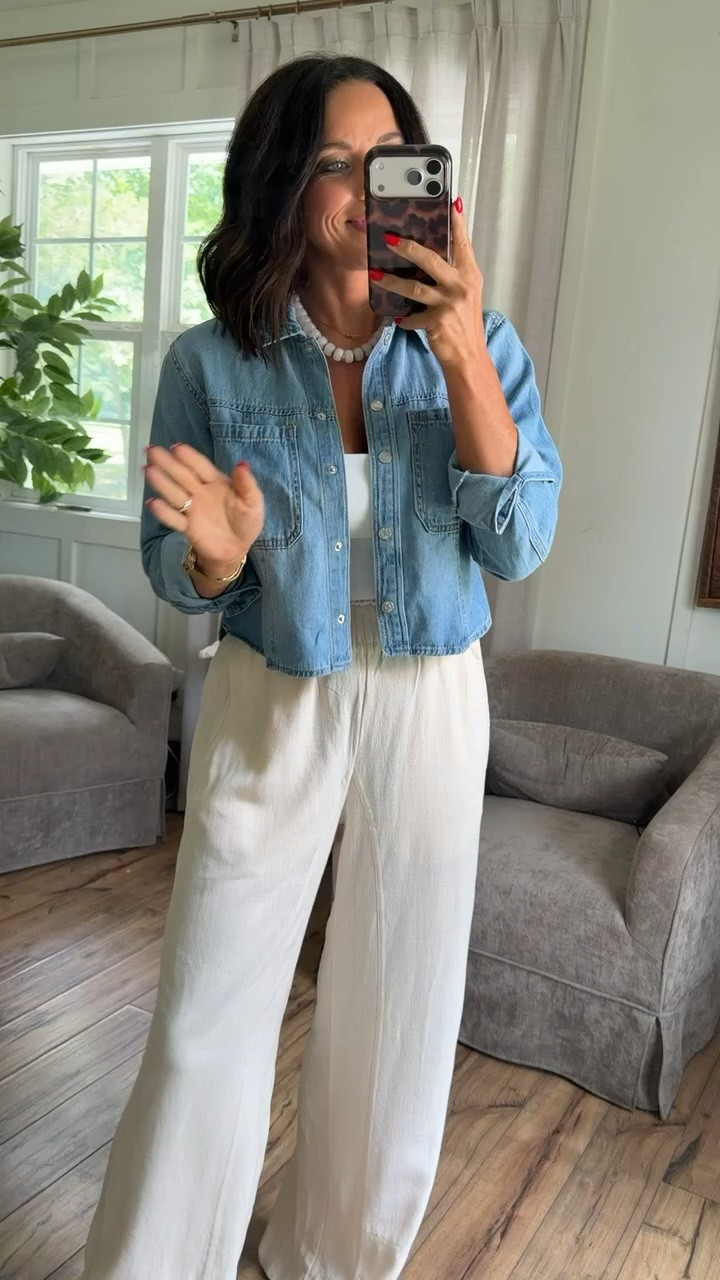 This Walmart denim shirt is one you’ll wear year-round. 🤍

Size S (denim shirt)
5’3” for reference

#WalmartFashion #WalmartFinds #DenimShirt #AmazonFashion #LinenPants #NeutralStyle #EverydayOutfit #AffordableFashion #LTKStyle #LTKCreator