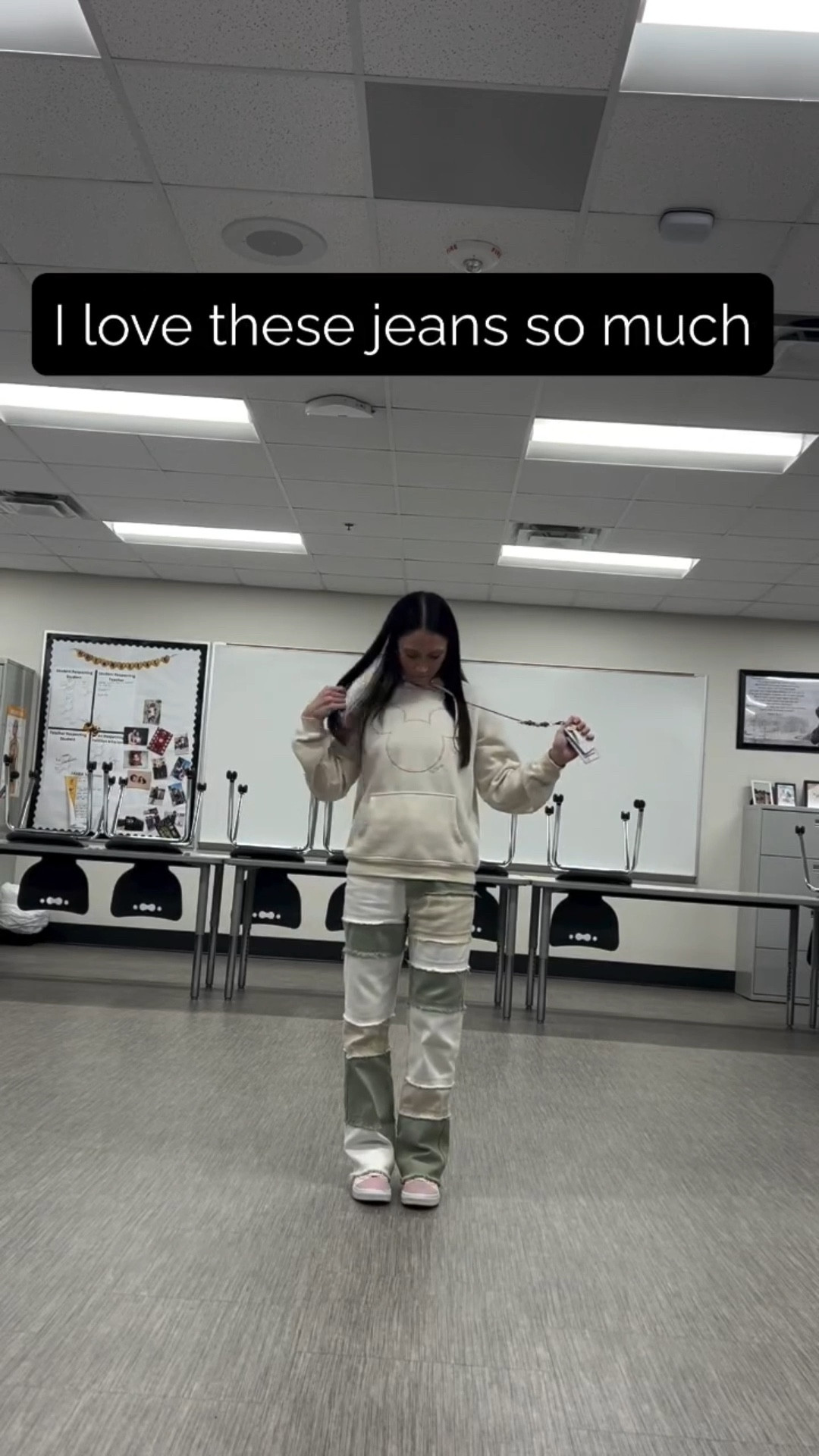 First day back!! No students today, so I'm keeping it casual. I'm obsessed with my custom lanyard from @mrs.paulsplace #teacher #teacherstyle #teacheroutfit

#LTKFindsUnder50 #LTKdayinmylife #LTKootd