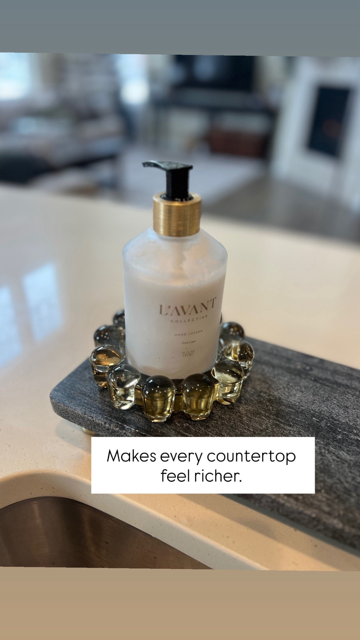  ✨Tap the bell, save and ❤️ for over 40 fashion, midlife style, midsize fashion and luxury looks for less. 

I’m 47. Perimenopausal. Raising teenagers. Working. Traveling.
These are the gifts keeping me alive and semi-thriving. 😂

If you need:
✔ gifts she’ll ACTUALLY use
✔ something that solves a real problem
✔ a treat for yourself because HO-HO-NOPE
This list is the shortcut.

Tap SAVE so your brain doesn’t have to remember later.

Comment SANITY and I’ll DM the exact links before they sell out.
We’re not guessing on gifts this year — we’re winning. 🎯

Follow my LTK @Over40andmidlife on the @shop.LTK app to view this post and get my exclusive app-only content!

#liketkit 
@shop.ltk
https://liketk.it/5DkDl

Follow my LTK @Over40andmidlife on the @shop.LTK app to view this post and get my exclusive app-only content!

#liketkit #LTKGiftGuide #LTKMidsize #LTKOver40
@shop.ltk
https://liketk.it/5DlyI