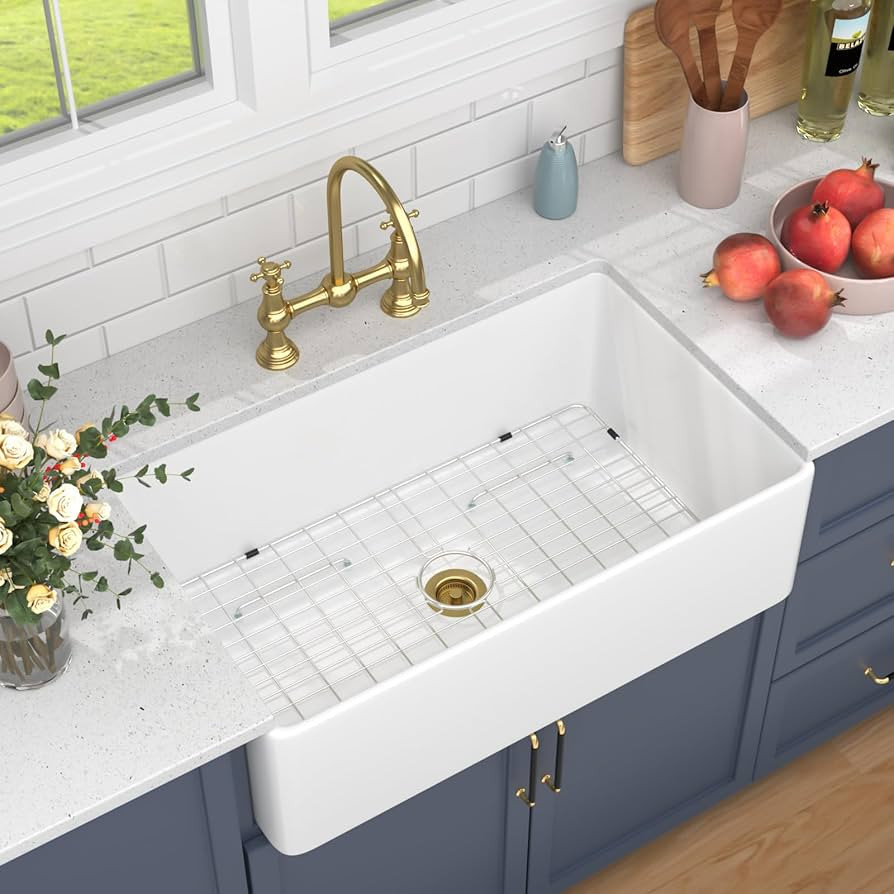 White Farmhouse Sink 33X20 inch Fireclay Farm Style Apron Front Undermount Kitchen Sink Large Sin... | Amazon (US)
