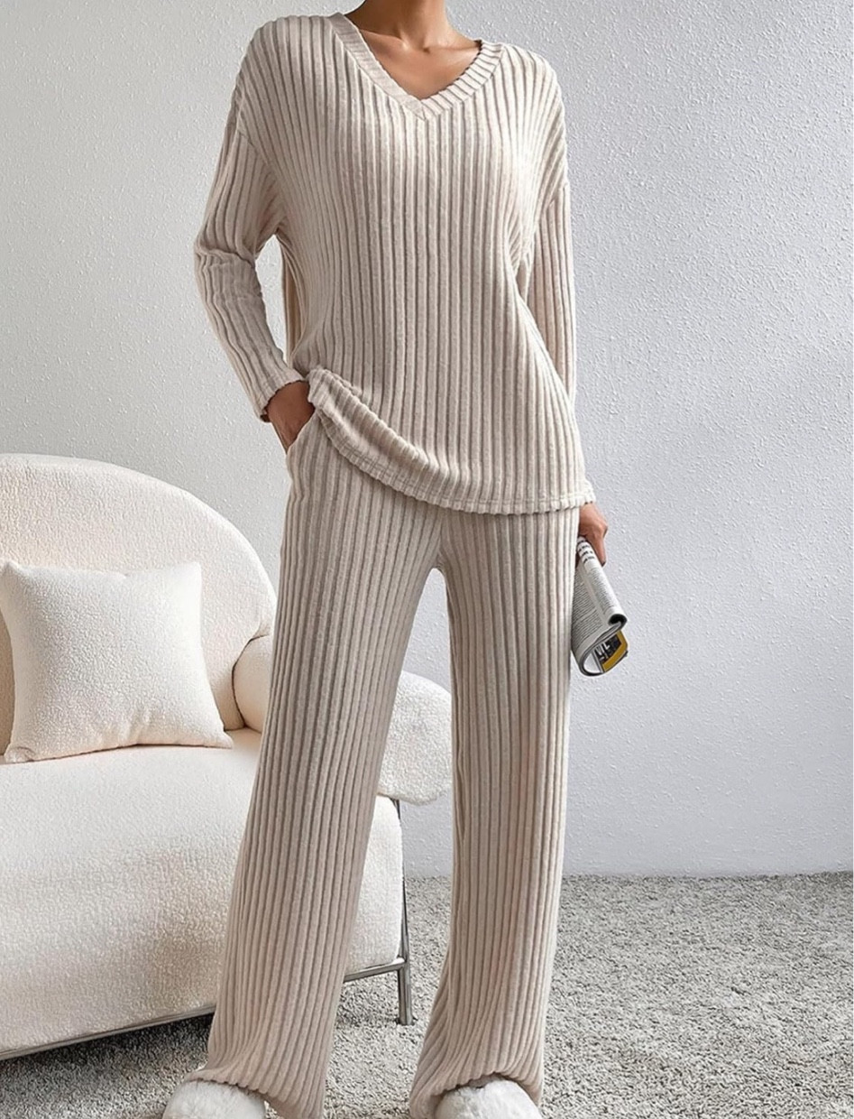 The coziest loungewear from Amazon! 
#loungewear #falloutfit #family #twopieceset #amazon 

#LTKFindsUnder50 #LTKSeasonal #LTKBeauty