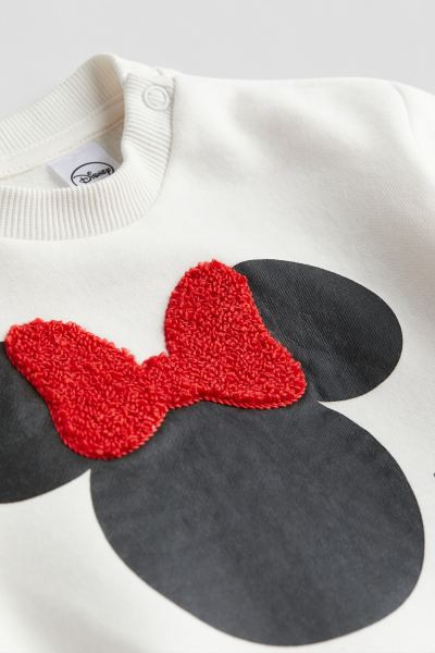 Sweatshirt with Motif | H&M (US + CA)