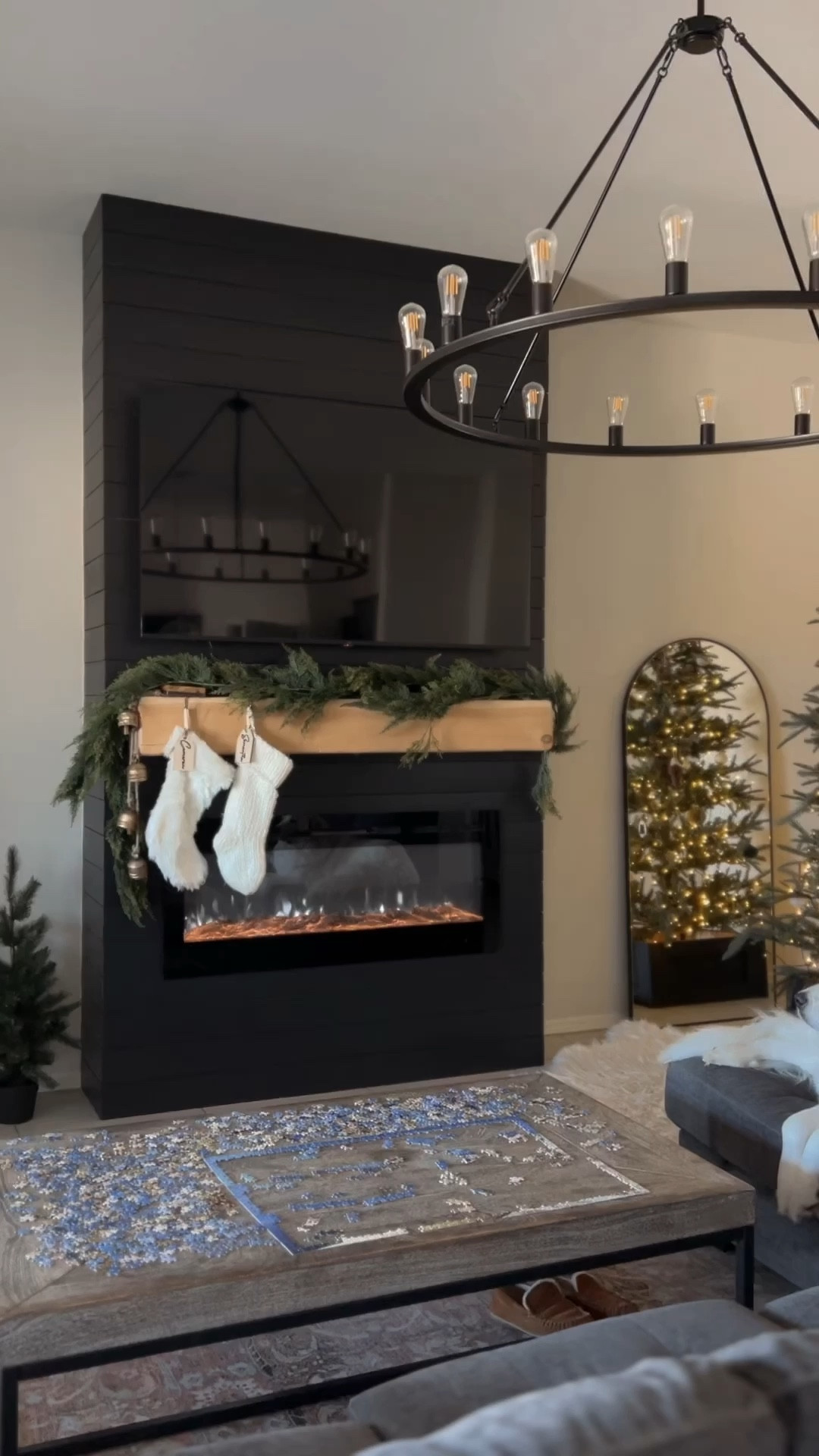 Home for the Holidays 🧦🕯️🪵🌲

#LTKSeasonal #LTKHoliday #LTKhome
