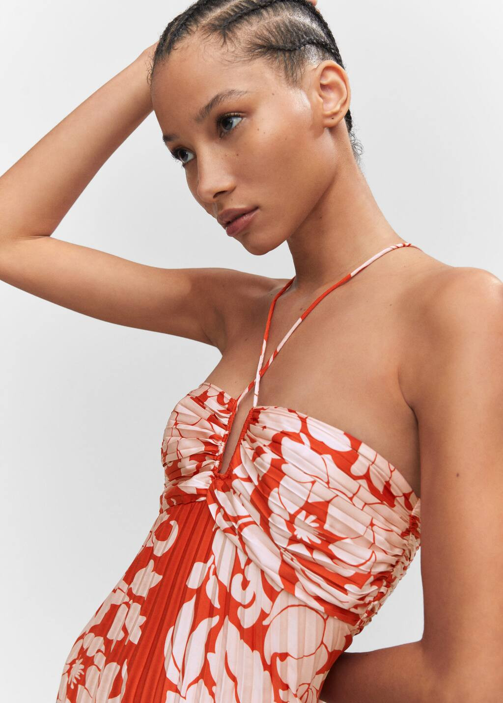 Robe plissée emmanchures américaines | MANGO (FR)