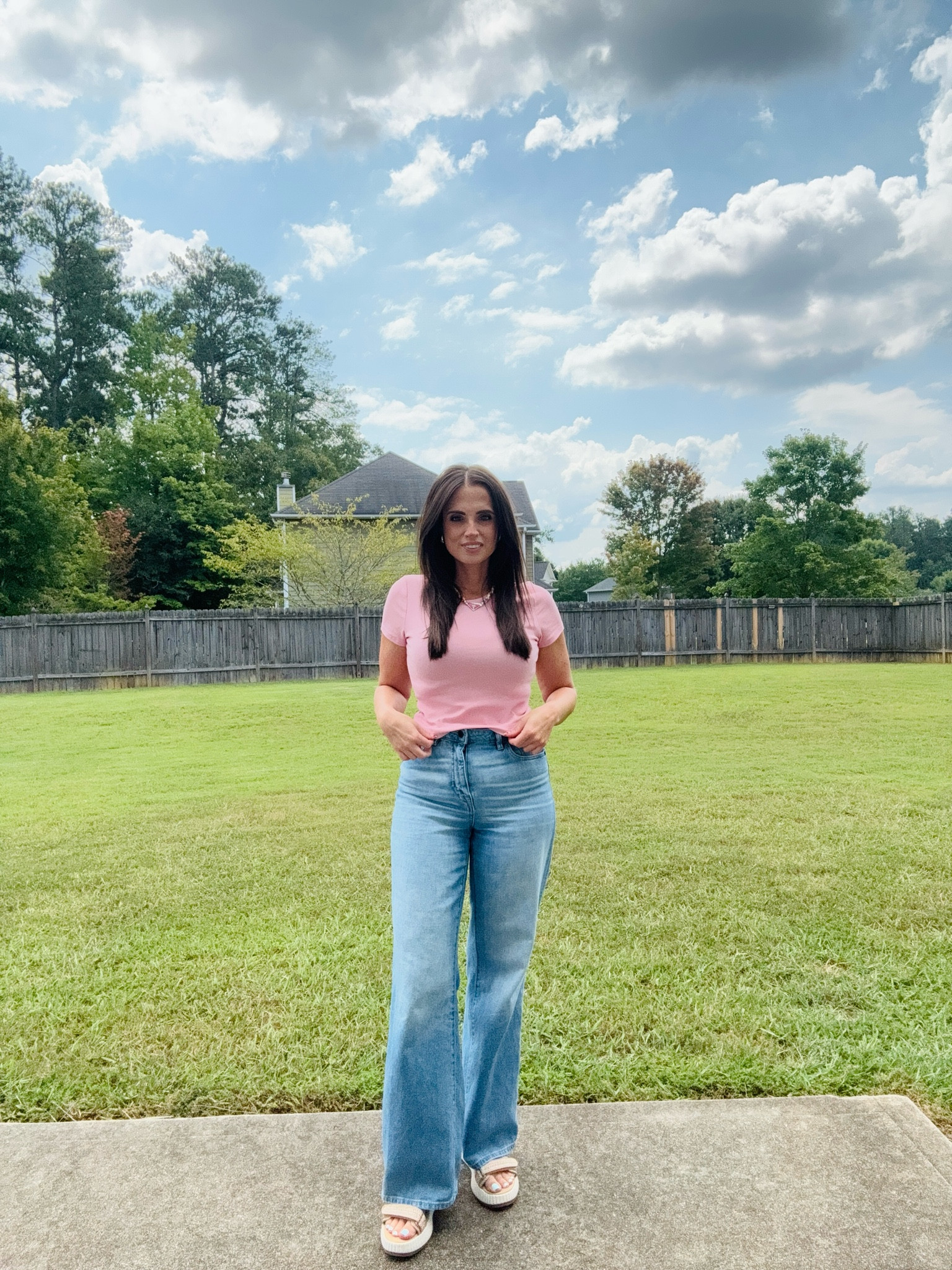 #OOTD #outfitoftheday #outfitinspo #babydolltee #bowshirt #widelegjeans #platformsandals #2Todayfinds

Wearing M in shirt & size 28 in jeans 

2Today Finds - Wide leg denim jeans from Amazon - Embroidered bow detail baby cropped shirt - DV by Dolce Vita platform sandals with straps  - Tear drop earrings jewelry from Amazon 

#LTKFindsUnder50