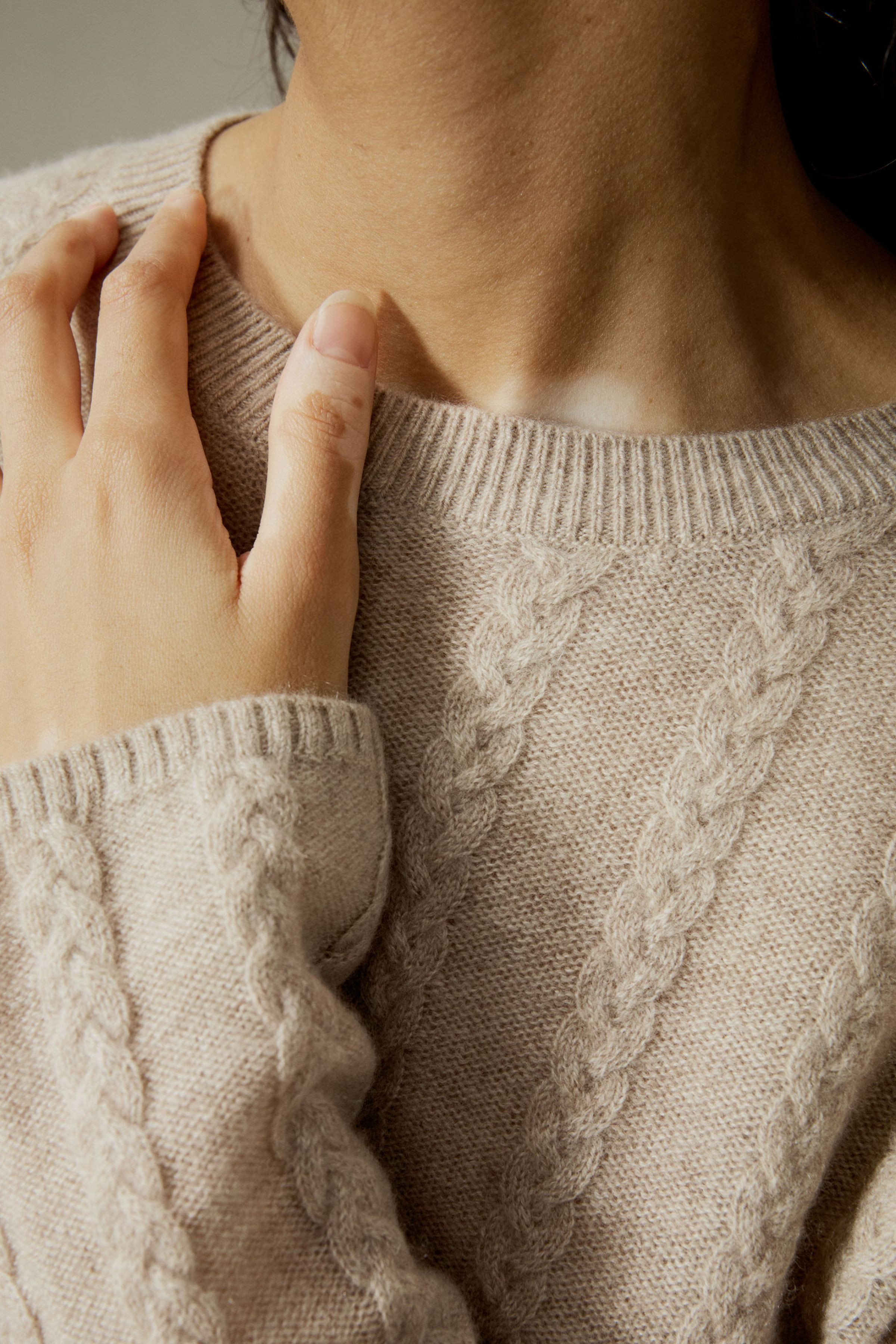 Semi-Sheer Cable-knit Cashmere Sweater | LilySilk