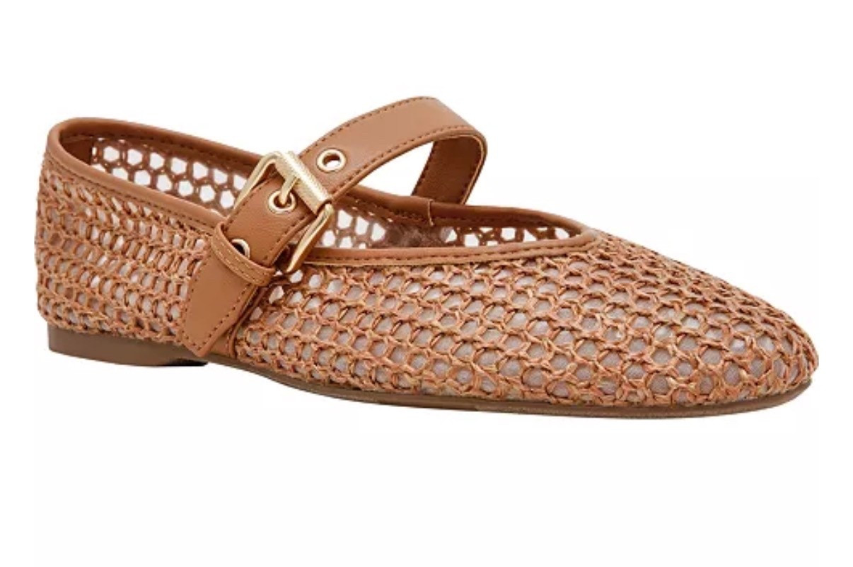 I have been wanting these dolce v it a shoes and now they’re on sale at Macys  

#LTKSaleAlert #LTKSpringSale #LTKWorkwear