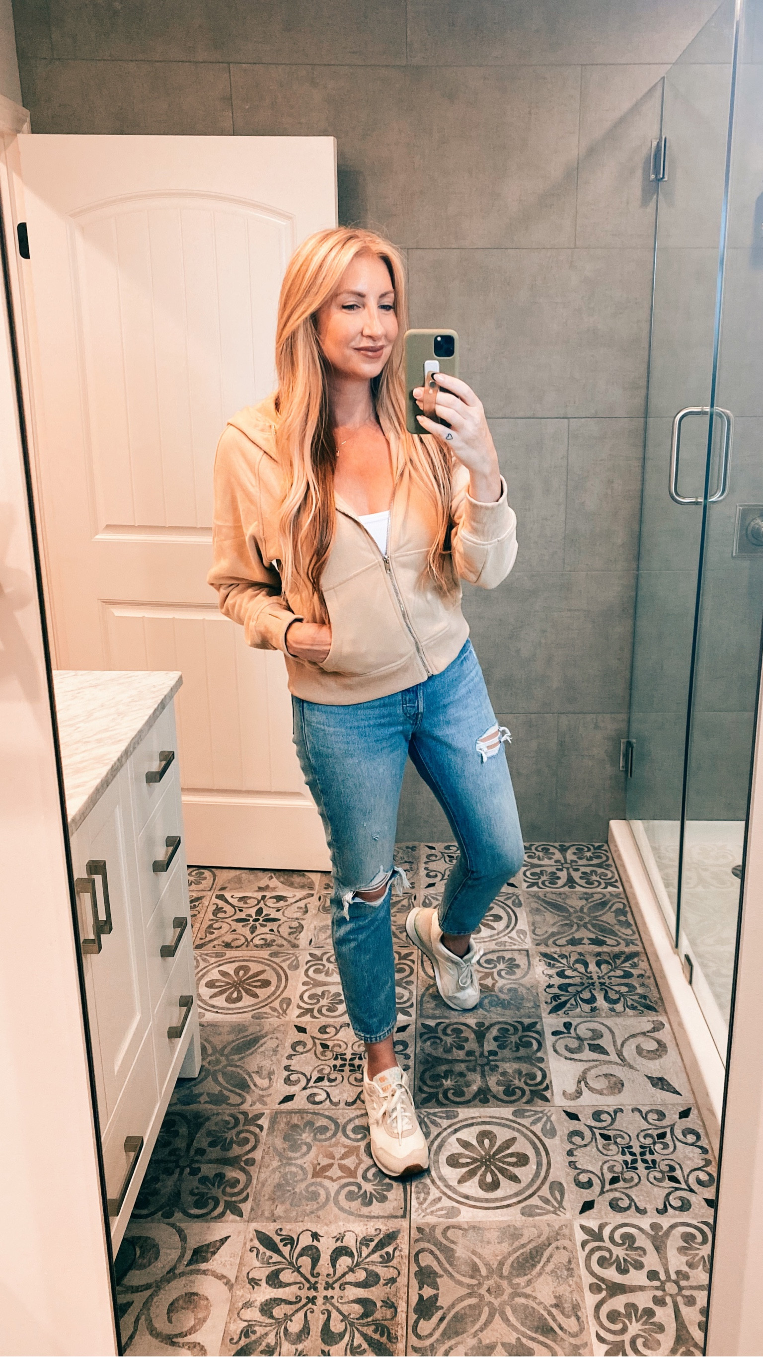 Fall outfit | casual outfit | Levi 501 jeans | zip up hoodie | new balance sneakers | 

#LTKover40 #LTKfindsunder100 #LTKfindsunder50