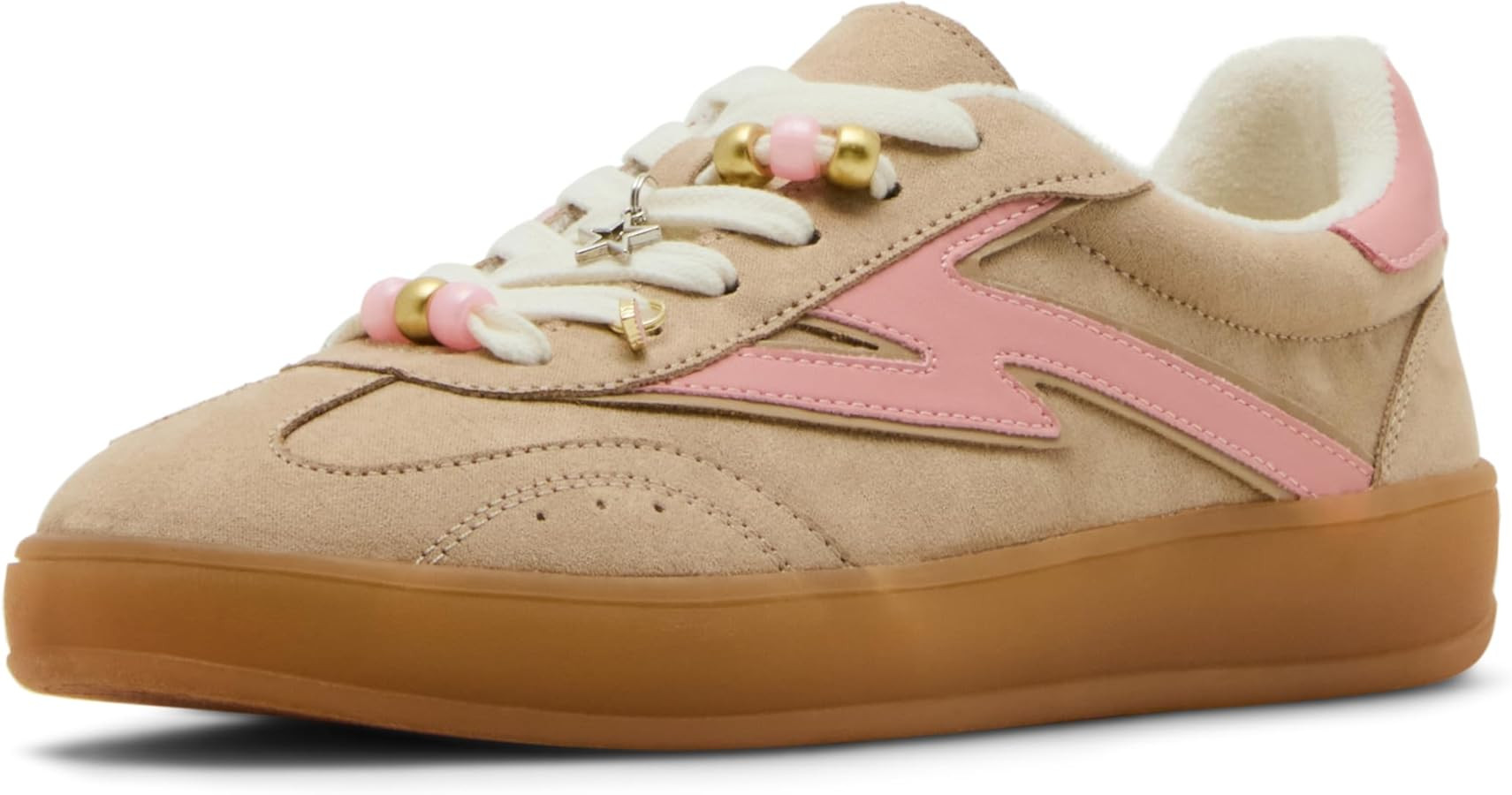 Madden Girl Women's Giia Fashion Sneaker | Amazon (US)