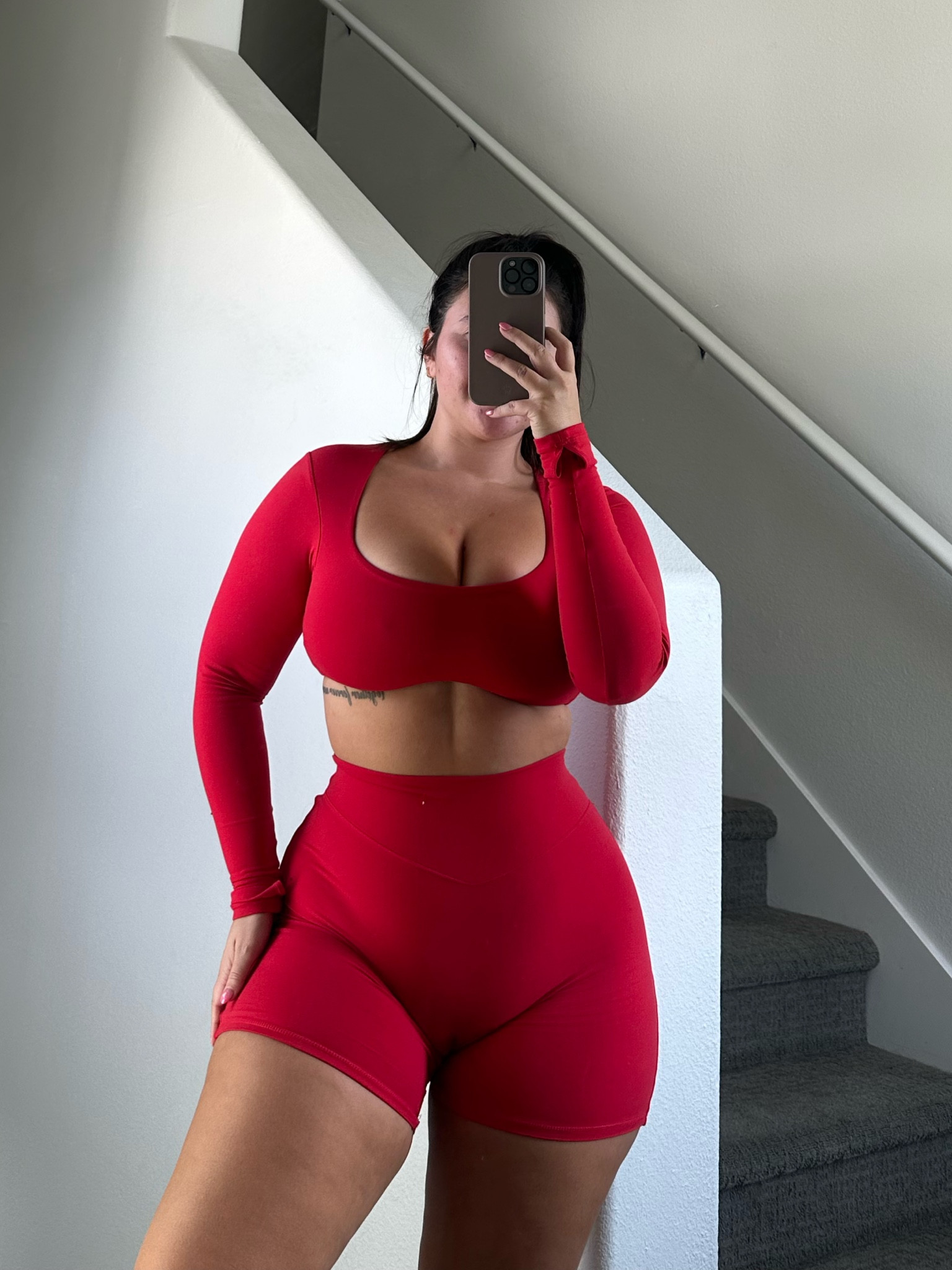 Red fit today 🍒❤️

#pilates #gymoutfit 

#LTKFitness #LTKActive #LTKMidsize