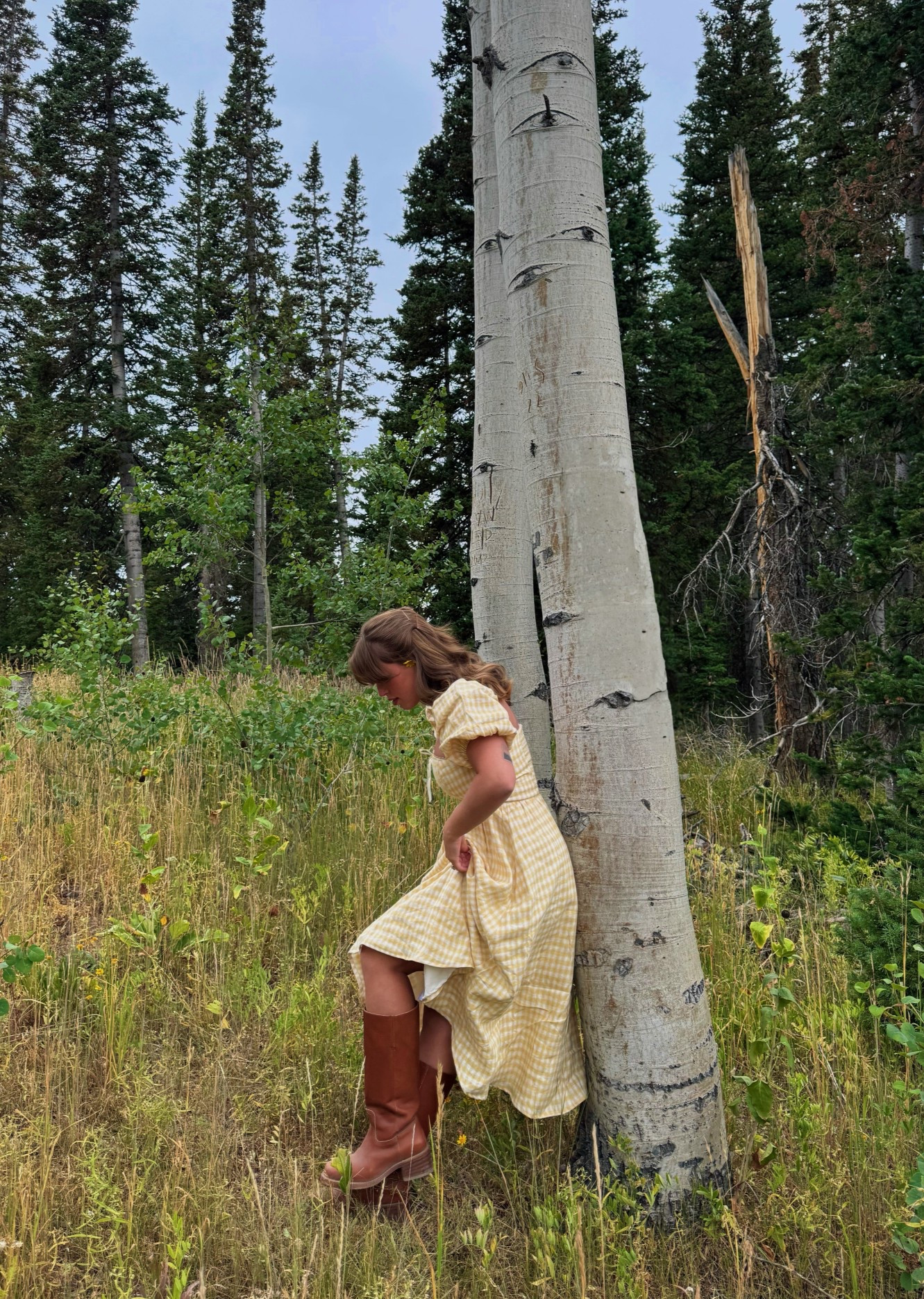 The sweetest linen midi dress 

#LTKStyleTip #LTKPetite #LTKSaleAlert