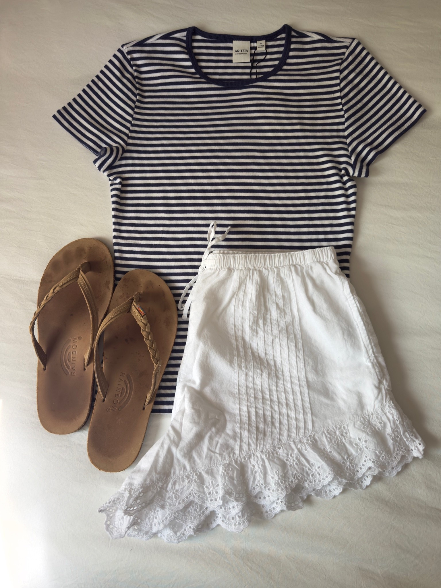 Obsessed with this basic tee from Aritzia & it’s on sale right now!

#aritzia #sale #basic #stripes #rainbowflipflops #coastal #abercrombie

#LTKSeasonal #LTKSaleAlert #LTKootd