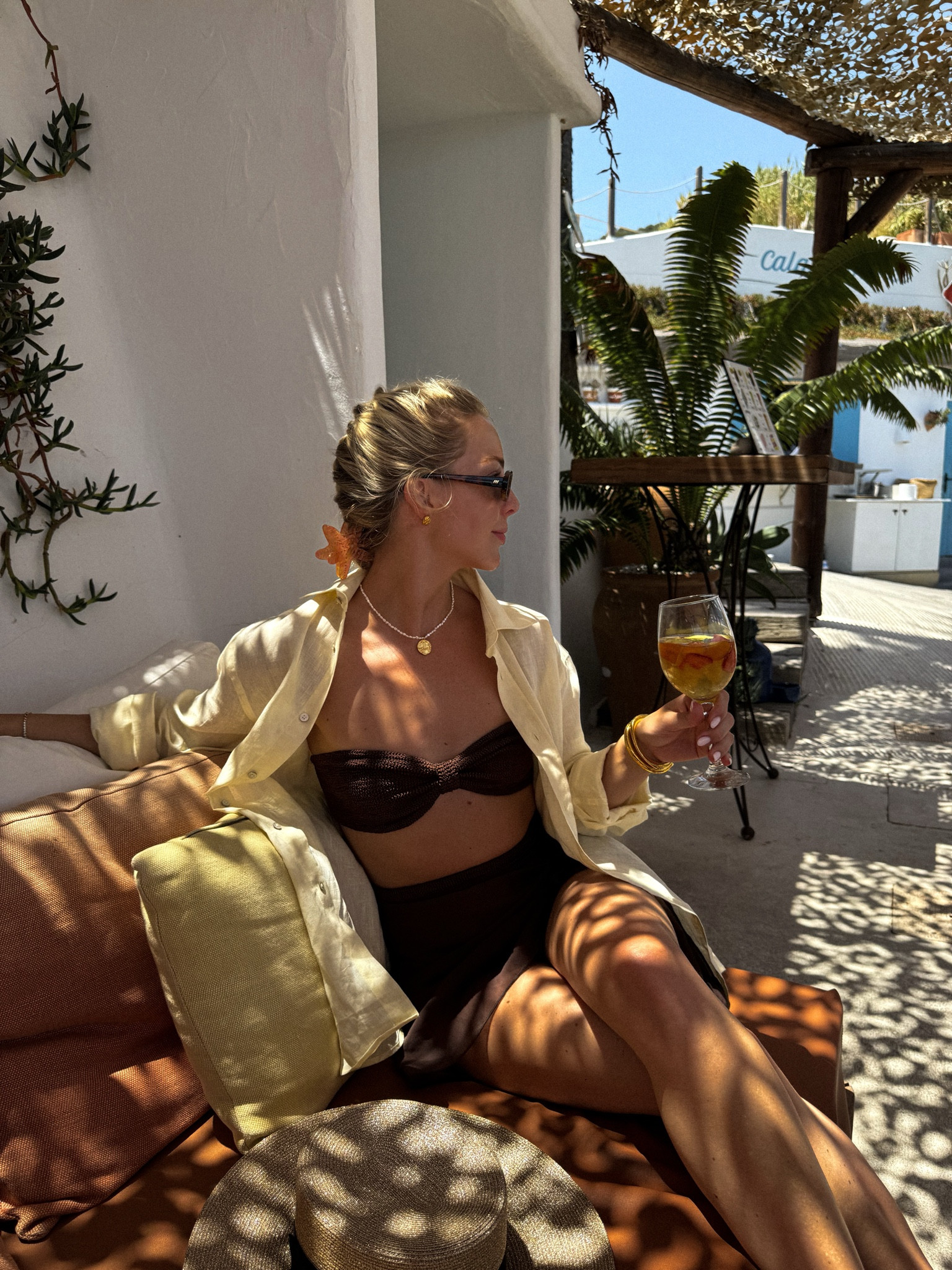 Beach look: brown hunza g bikini with a pop of yellow 🍋

#LTKeurope #LTKsummer #LTKswimwear