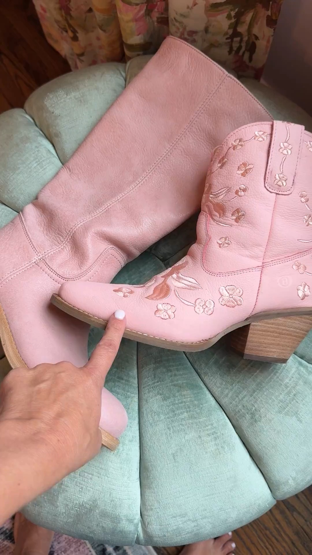 Oh yes… true to size!

#LTKootd #LTKSeasonal #LTKSaleAlert