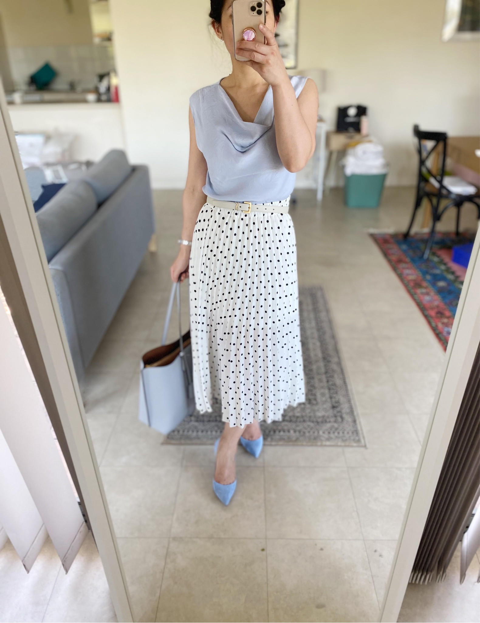 Classic suede pumps from Gianvito Rossi and Jimmy Choo on sale! I always get complimented on THIS pair in the most gorgeous shade of light blue from Gianvito Rossi. Spotted a similar shade from Jimmy Choo at over 40% off retail. 

Have also linked other colours on sale incl beige and black, as well as the plexi pump. 

Both designers have suede pump in various heights, and I find the 85mm just right, not too low and not too high. I take my usual sz 36. #gianvitorossi #jimmychoo #suedepump #shoesale

#LTKshoecrush #LTKsalealert #LTKaustralia