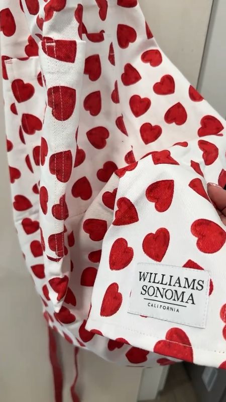 💖SMILES AND PEARLS VALENTINE’S DAY FAVS💖

💕 William’s-Sonoma always has the cutest Valentine’s Day collection. I’ve had this apron for years but have linked a similar one. 

Valentine’s Day, brunch ideas, waffle maker, home appliances, Valentine’s Day apron, kitchen apron, kitchen decor, kitchen appliances, plus size fashion, pink button down, size 18 style, striped shirt, Valentine’s Day pajamas, loungewear, romper, festive socks, Valentine’s Day socks, jeans, winter outfit, boots


#LTKhome #LTKSeasonal #LTKplussize