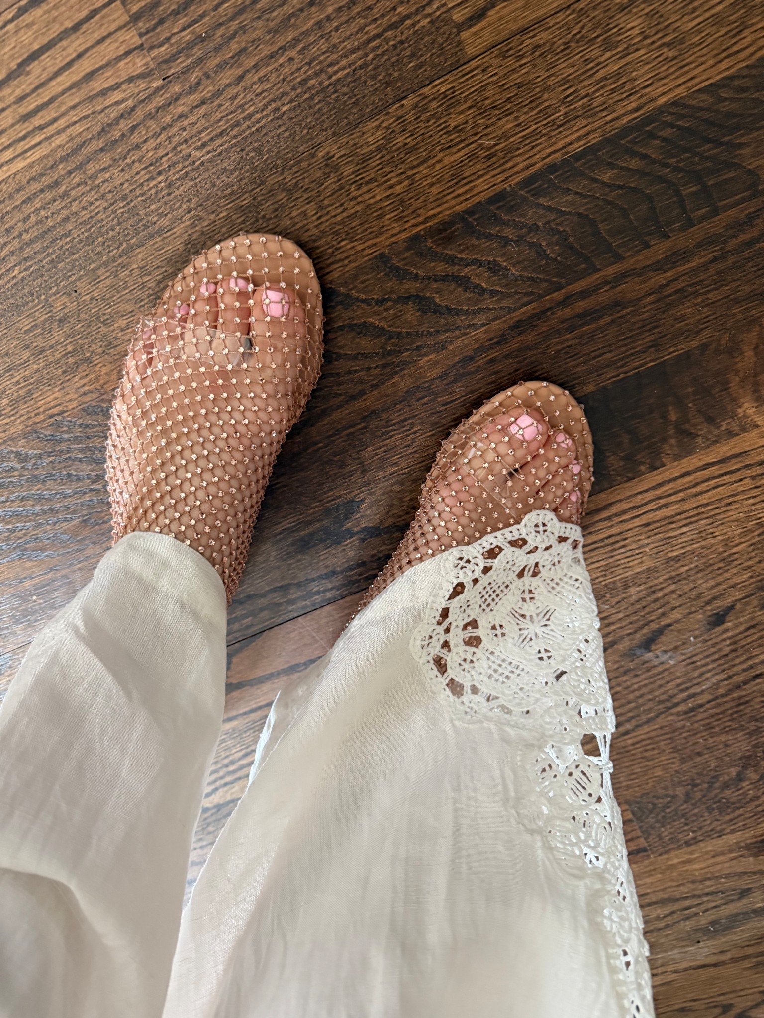 These shoes are so comfy and beautiful! Look so elegant 

#LTKselfcare #LTKdayinmylife #LTKmomlife