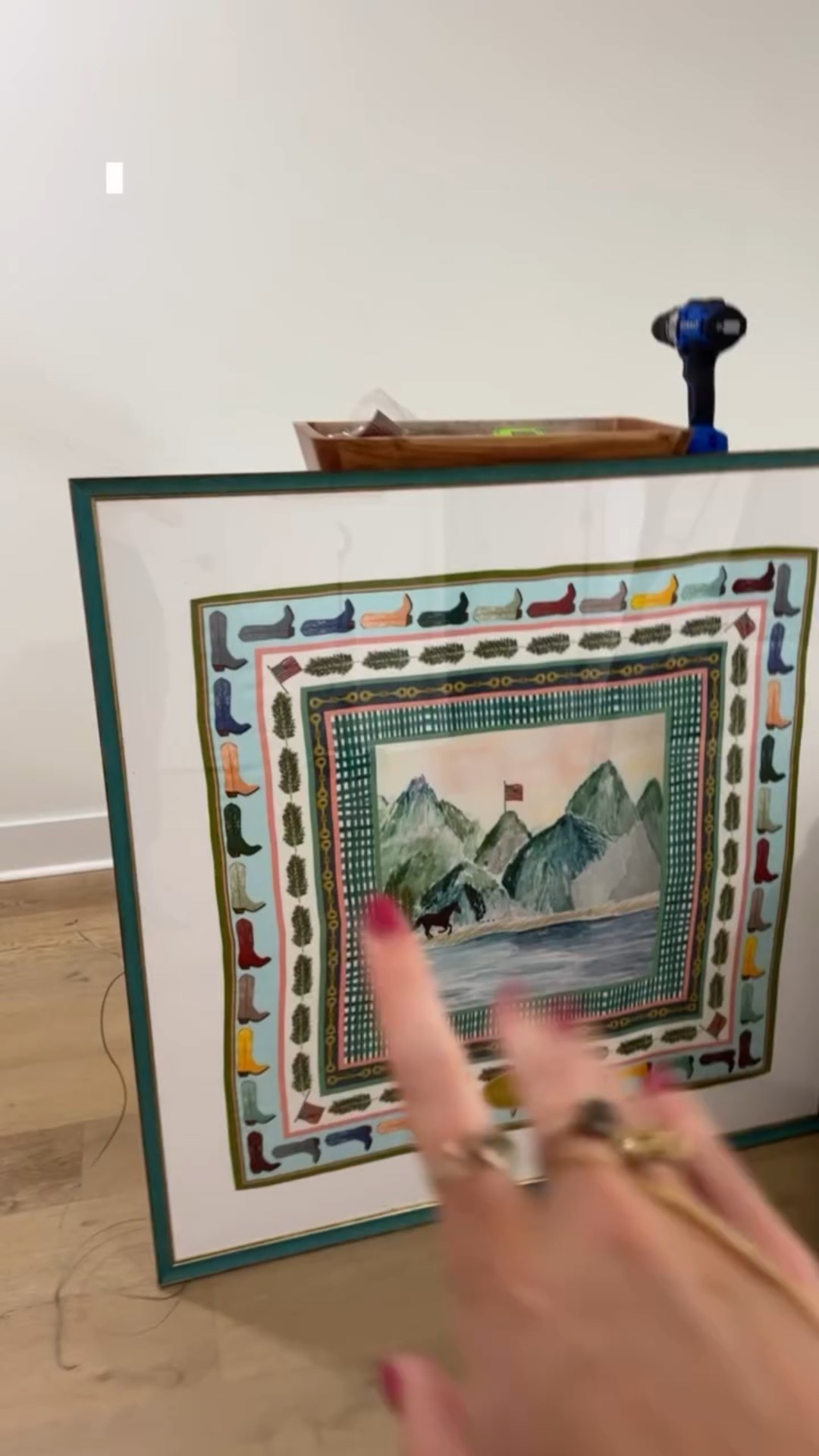 @brookewrightdesigns @pictureframe.in My home hack to wall art I can’t find any wall art I like so I bought a silk scarf and a frame from pictureframes.com and I DIY it! 

#LTKstorytime #LTKSaleAlert #LTKHome